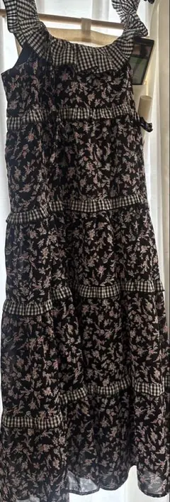 キャミワンピース 花柄 フリル付き　merry Jenny