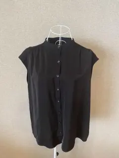 【ナチュラルビューティーベーシック】ブラック★ノースリーブトップス