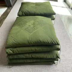 座布団 5枚セット 専用箱入り 緑色 花鳥柄 深緑色 花鳥柄の座布団 5枚セット 専用箱入り - メルカリ