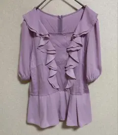 TO BE CHIC フリルペプラム半袖トップス ピンク40 美品 フリル付きのサムネイル