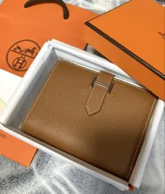 HERMES 二つ折り財布 ゴールド×シルバー金具のサムネイル