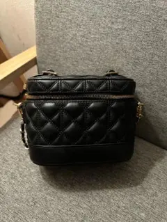 RANDA 黒いキルティングショルダーバッグ