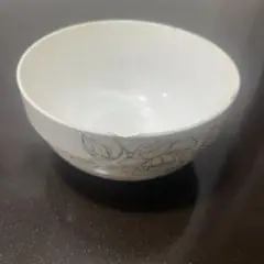 花柄ホワイトボウル 小さな欠け4あり