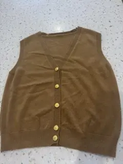 制服　キャメル　Vネック ニットスクールベスト
