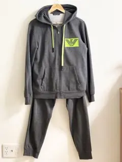 エンポリオアルマーニEmporio Armani スウェットセットアップ