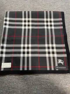 新品未使用品　バーバリー　Burberry チェック　赤黒ホワイト　ハンカチ