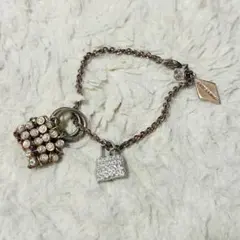 Item thumbnail for item c51d4e05-6d54-4eef-b7f8-57583a0d816f