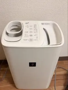 【メルカリ便】SHARP 加湿器・空気清浄機 HV-T75 ホワイトのサムネイル