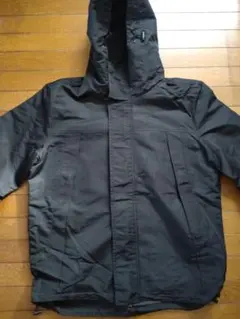 マウンテンパーカー