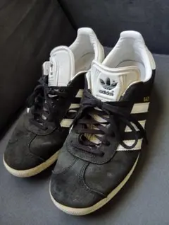 adidas Gazelle 黒/白 27.5cm