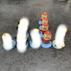 AGcariさま専用　ミニオン　チョコエッグ　ピットクルーロン4体