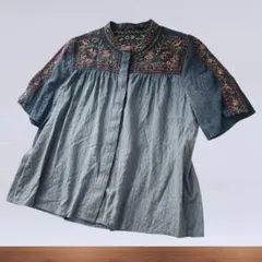ZARA WOMAN ザラ 花柄 刺繍 インディゴ フェード加工ブラウス Sのサムネイル