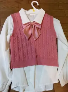 130cm ピンクのセーター、シャツ、リボンの3点セット