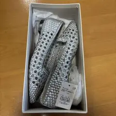 箱付新品未使用　シルバーメッシュフラットシューズのサムネイル