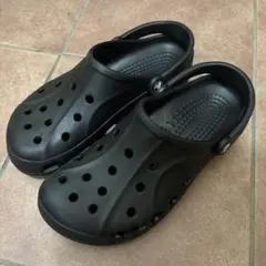 美品 crocs クロックス 黒 M9W11