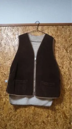 リバーシブル コーデュロイ ボアベスト ブラウン