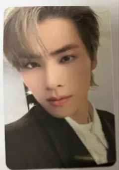 シャオジュン トレカ 白色定格　威神V WayV