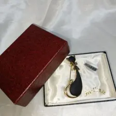 【美品】Hi-Sense ブラックブローチ リボン付き MOA美術館
