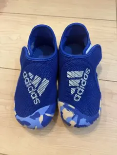 adidas 青 メッシュ サンダル 迷彩柄