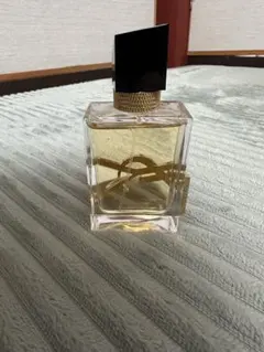 Yves Saint Laurent 香水