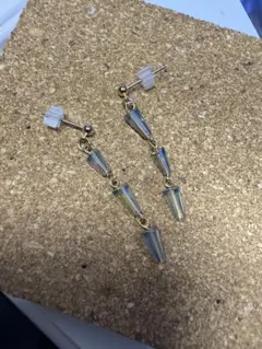 ラブラドライトカラー風ピアス