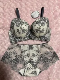 新品】リリピアーチェLilipiache new york ブラショーツセット | Mercari
