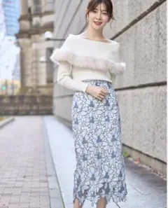 【値下げ】【tocco closet】配色フラワーレースタイトスカートのサムネイル