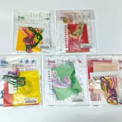 5点◆クチュリエ・ぬり絵みたいなざくざく刺しゅうブローチの会(お花)