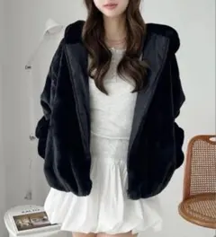 【即日発送】【タグ付き】TREOVER フード付きファーブルゾン　ブラック