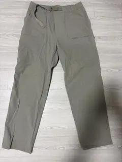 UNIQLO ギアパンツ Mサイズ ベージュ
