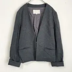 ナチュラルビューティー　柔らかい素材のノーカラージャケット　グレー　ストレッチ