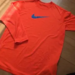 Nike DRI-FIT オレンジ Tシャツ　値引き中
