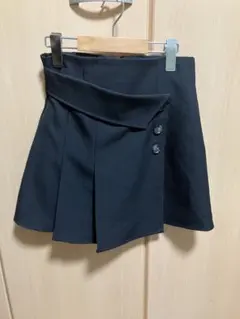 ブラックプリーツスカート