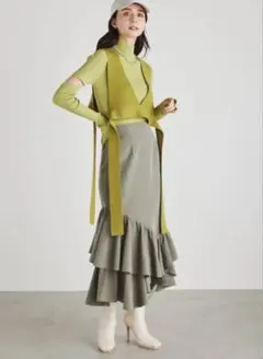 riendaカーキ ロングティアードスカート