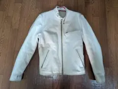 ホワイト シングルライダースジャケット