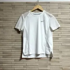 NIKEレディーストップス