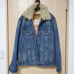 Levi's ボア付きデニムジャケット Mサイズ