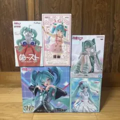 300円スタート！初音ミク フィギュア 5点まとめ売り - メルカリ