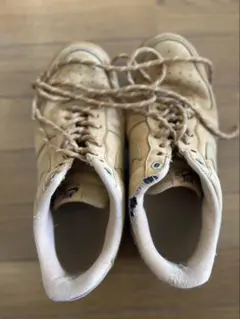 Nike Air Force ベージュ スニーカー