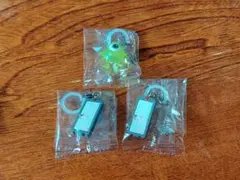 モンスターズインク　めじるしアクセサリー　ガチャガチャ