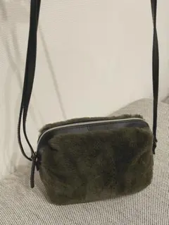 BEAMS LIGHTS オリーブグリーン フェイクファー ショルダーバック