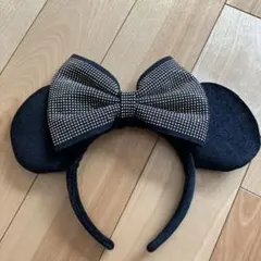 黒いリボン付きカチューシャ