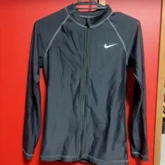 Nike ラッシュガード Mサイズ150センチ