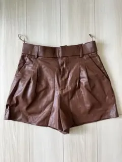 レザー パンツ