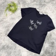 ハナエモリ 蝶プリントTシャツ 濃紺 M 半袖のサムネイル