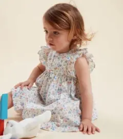 PETIT BATEAU 花柄ワンピース ブルマ セットのサムネイル