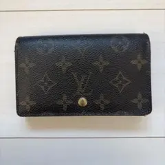 ルイ・ヴィトンのモノグラム ポルトモネ・ビエ トレゾール（M61730）