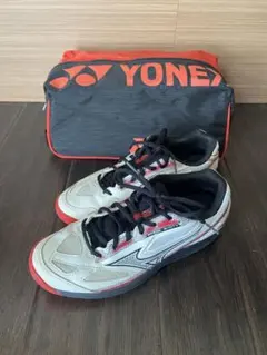 MIZUNOテニスシューズブレイクショット 4 (ヨネックスケース付き)