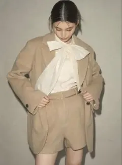 美品]LILY BROWN シャギーオーバージャケット パンツ セットBEG - メルカリ