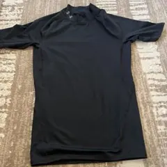 Under Armour HeatGear ブラック アンダーシャツ MD/M